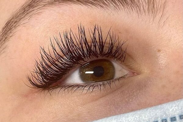 Extensions de cils - Tout ce que vous devez savoir